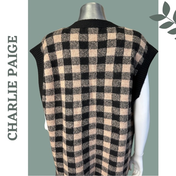 Charlie Paige Oversized Checker Sweater Vest Taupe Black Rhinestone Button XS - Picture 6 of 7